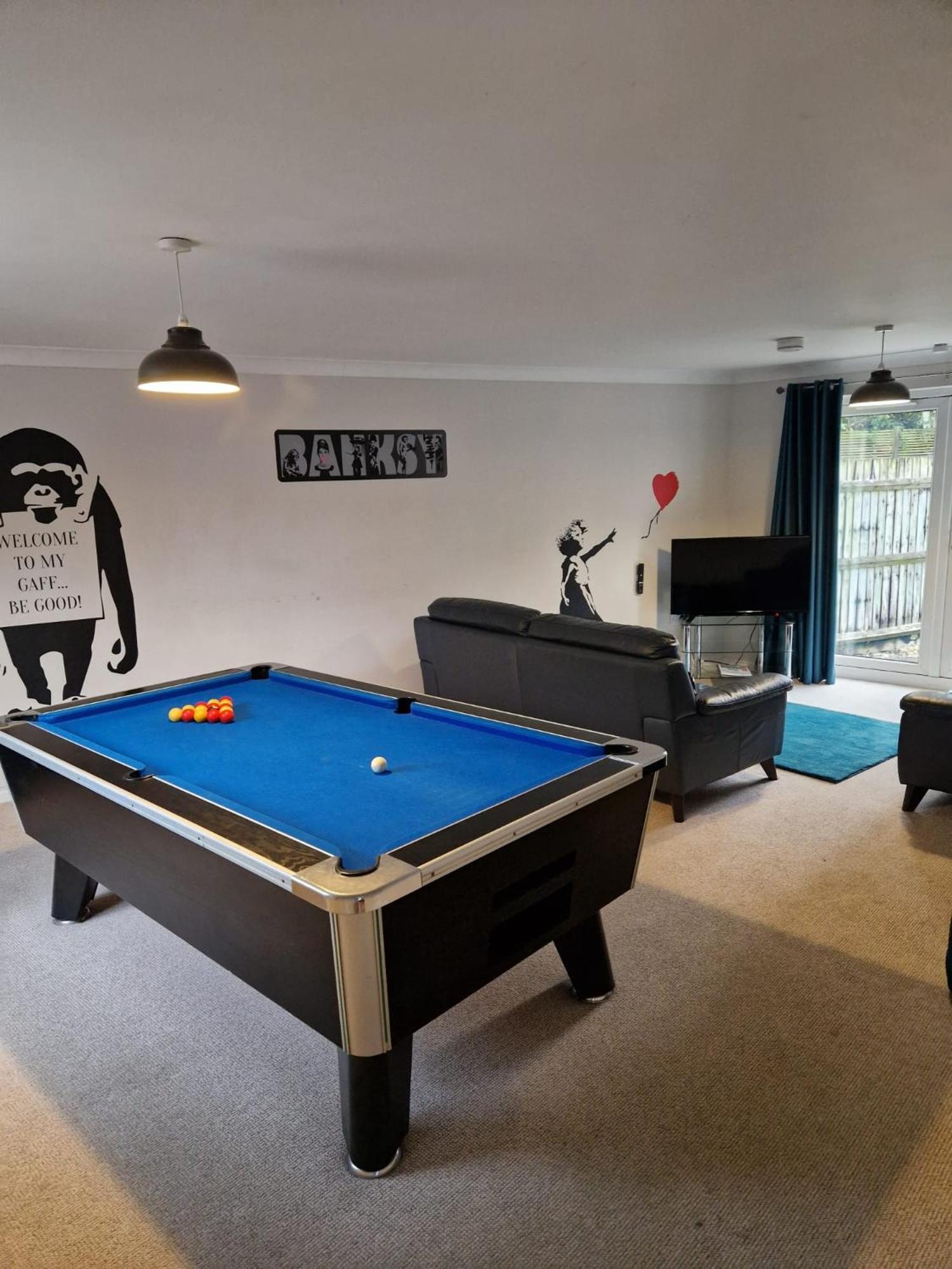 Hereford - Finch House - Modern 4 Bedroom House Located In South Hereford, Dog Friendly With Nearby Countryside, Pool Table, Sleeps Up To 10 Guests - Hosted By Rentmyhouse Exterior photo